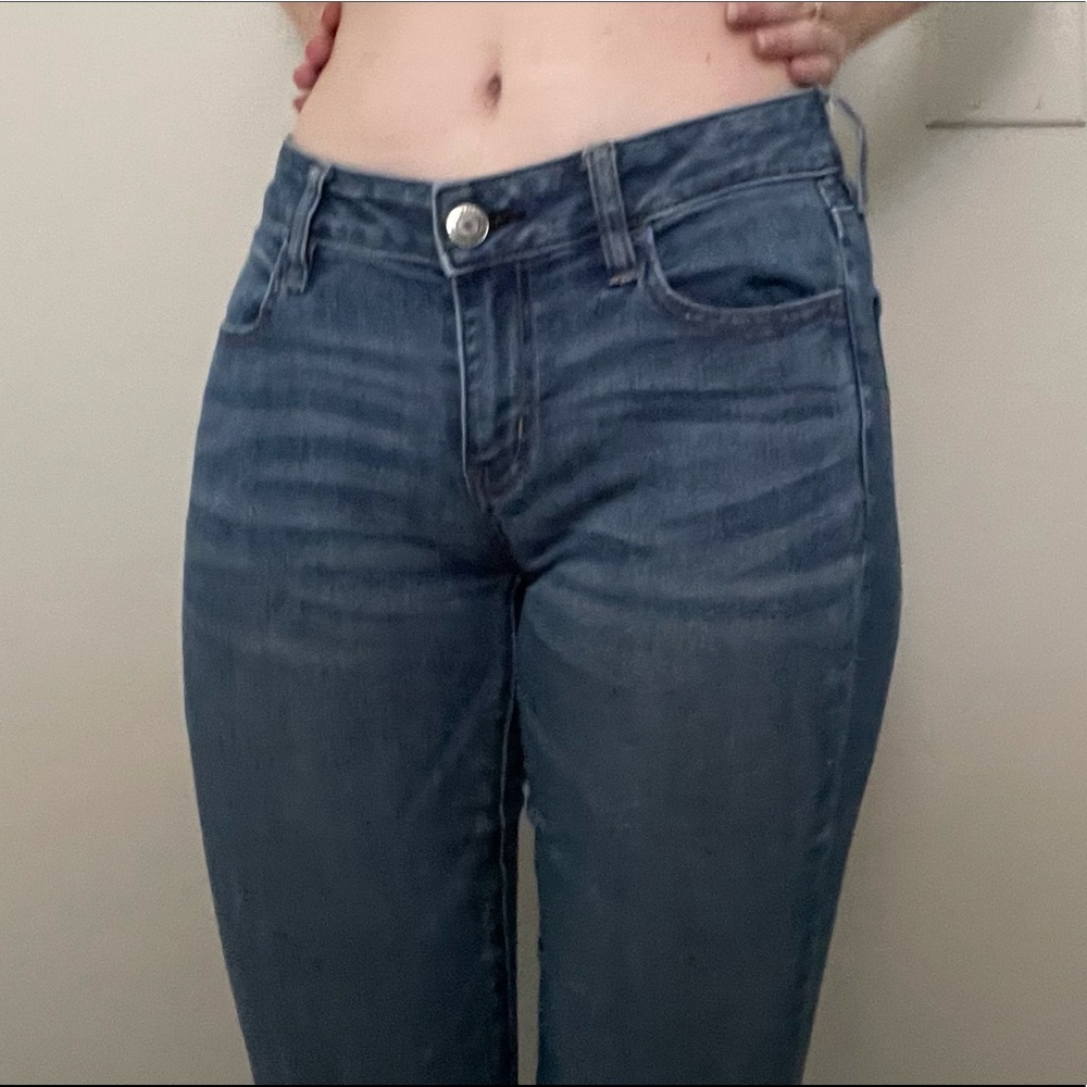 american eagle light wash jeans, no flaws